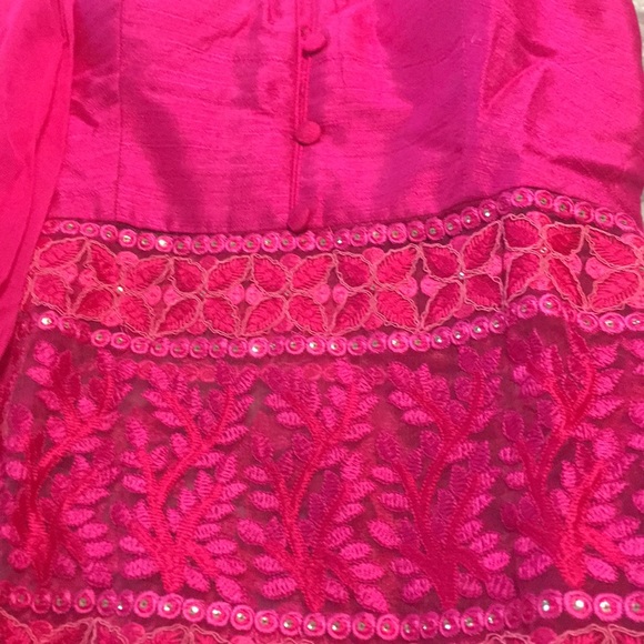 Salwar kameez - Picture 3 of 8